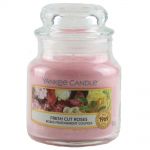 Yankee Candle Duftkerze im Glas Jar 104 g Housewarmer - verschiedene Duftsorten Fresh Cut Roses