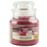 Yankee Candle Duftkerze im Glas Jar 104 g Housewarmer - verschiedene Duftsorten Sweet Plum Sake